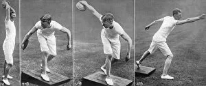 Images Dated 30th March 2012: Discus Throwing - Olympics, London 1908