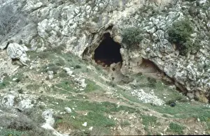 Djebel Kafzeh, Qafzeh Cave, Israel
