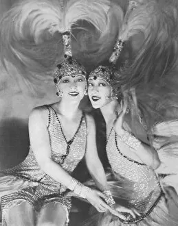 Paris Gallery: The Dolly Sisters in the Casino de Paris show Paris New York, 1927 Date: 1927
