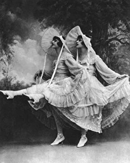 Images Dated 9th February 2011: Dolly Sisters in their dancing frocks