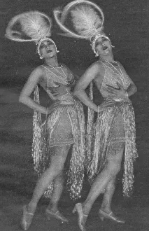 Ambassadeurs Gallery: Dolly Sisters in in Paris Sans Voile, Ambassadeurs Theatre, Paris, 1923 Date: 1923
