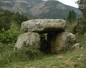 Lleida Collection: Dolmen of Moli of the Fava. Cabo Valley. Catalonia. Spain