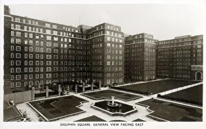 Apartment Gallery: Dolphin Square, Pimlico, London Date: circa 1950
