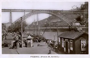 Dom Luis I Bridge, River Douro, Porto, northern Portugal