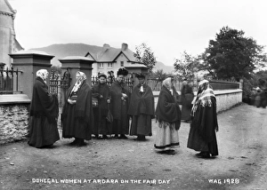 Ardara Collection: Donegal Women at Ardara on the Fair Day