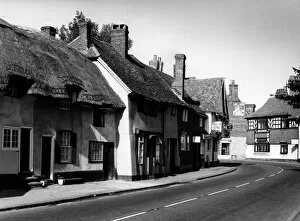 Images Dated 28th June 2017: Dorchester, Oxfordshire - High Street