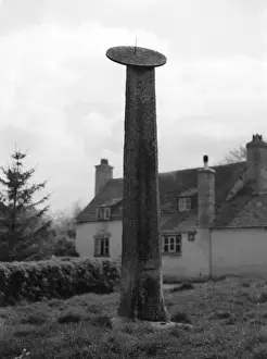 Sundial Prints: Dorstone Sundial