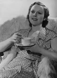 Stirring Prints: Dotty Frock & Tea