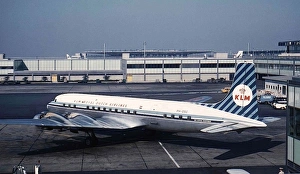 Douglas DC-7C of KLMs PH-DSC at Idlewild, later JFK, J