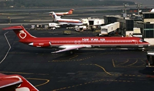 Airs Gallery: Douglas DC-9 82 of New York Airs N805NY at La Guardia