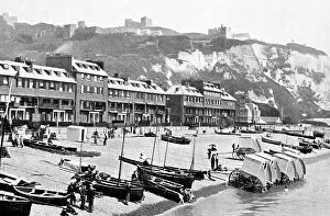 Dover Collection: Dover Beach early 1900s