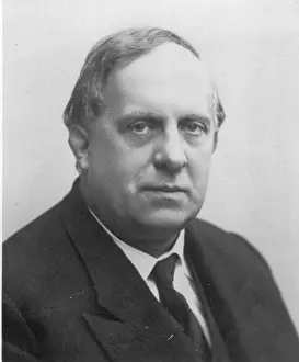 Dr Frederick William Lanchester HonFRAeS (1868-1946)