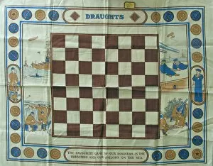 Images Dated 26th September 2011: Draught board with ships and aeroplanes - WWI