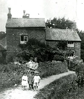 Draycott, Cotswold village, Mrs Roper and her children Draycott, Cotswold village, Mrs Roper and her children