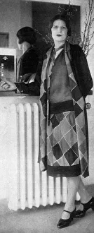 Images Dated 7th March 2018: Dress design by Sonia Delaunay