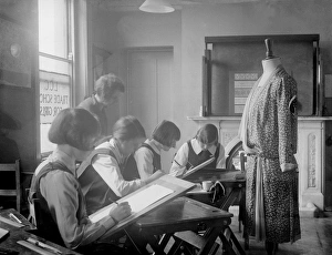 Images Dated 10th September 2012: Dress Designing Class