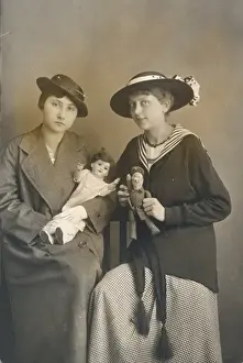 Dryden / Helene & Doll