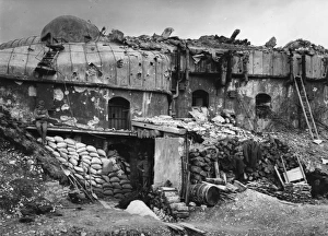 Images Dated 8th November 2011: Dugouts on the Western Front, WW1