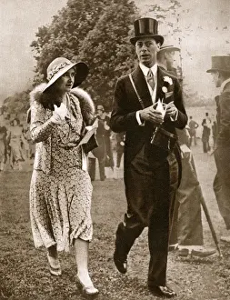 Binoculars Prints: Duke and Duchess of York at Royal Ascot