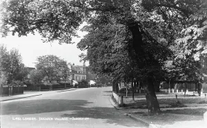 Reflecting Prints: Dulwich Village, London