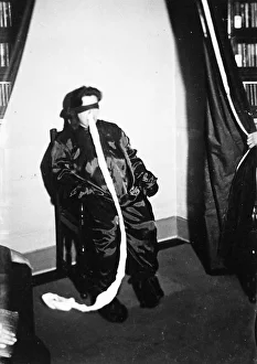 Harry Price Library Gallery: Duncan Ectoplasm 4