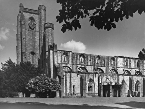 Images Dated 25th May 2011: Dunkeld Cathedral