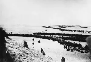 Queues Prints: Dunkirk evacuation WWII