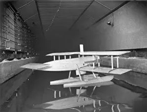 Dynamic Prints: A dynamic model of a twin-float seaplane in the RAE tank