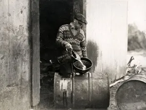 Early 20th century vintage press photograph
