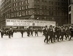Early 20th century vintage press photograph