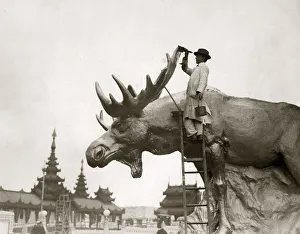 Early 20th century vintage press photograph