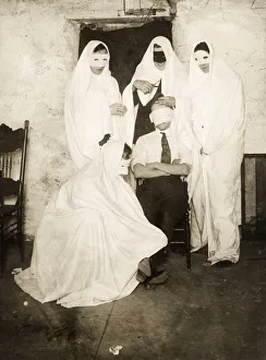Early 20th century vintage press photograph