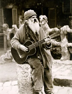 Early 20th century vintage press photograph