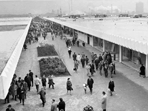 Nach Prints: An early German shopping mall in Bochum nach Frankfurt