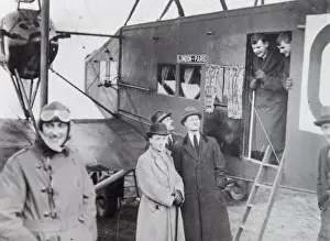 Early London to Paris flight, aircraft and passengers