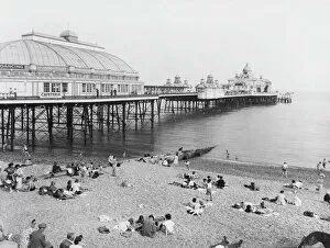 Sea Side Collection: Eastbourne Pier 1950S