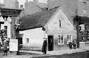 Cakes Prints: Eccles Old Thatched Cottage Eccles Cakes early 1900s