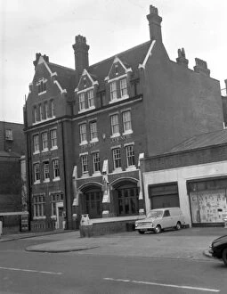 Images Dated 31st May 1960: Edgeware Road fire station