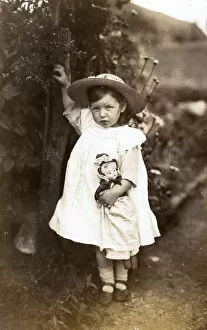 Images Dated 16th January 2019: Edwardian child with doll