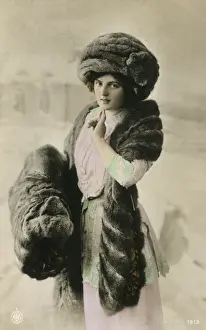 Pelts Prints: Edwardian Lady wearing furs