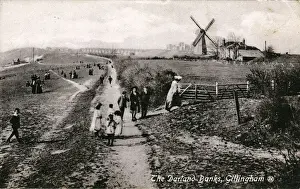 Banks Prints: Edwardian Leisure - The Darland Banks, Gillingham, Kent