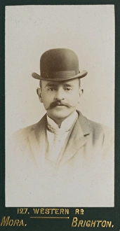 Images Dated 10th February 2017: Edwardian man in studio photo