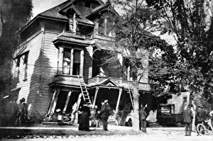 Images Dated 2nd April 2004: Effect of the San Francisco earthquake