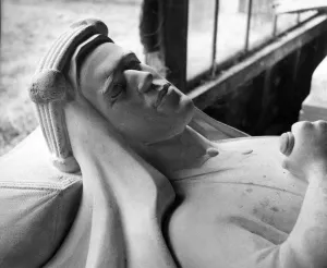 Images Dated 17th August 2011: Effigy of T E Lawrence (Lawrence of Arabia)