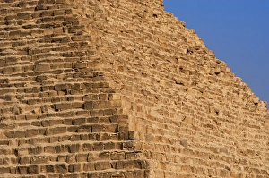 Images Dated 20th November 2003: Egypt. The Great Pyramid of Giza called the Pyramid of Menka