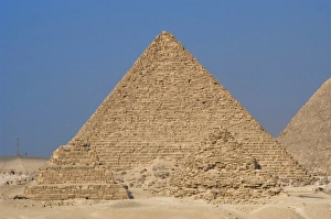 Images Dated 20th November 2003: Egypt. The Great Pyramid of Giza called the Pyramid of Menka