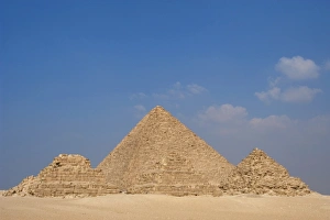 Images Dated 20th November 2003: Egypt. The Great Pyramid of Giza called the Pyramid of Menka