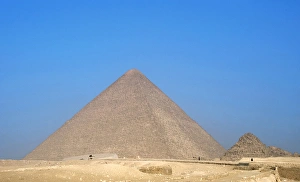 Images Dated 20th November 2003: Egypt. Great Pyramid of Giza, known as the Pyramid of Khufu