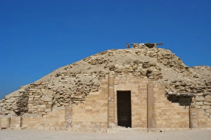 Images Dated 21st November 2003: Egypt. Saqqara. Djosers complex. The South House just east