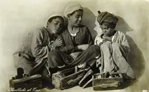 Shoeblack Prints: Egypt - Three Shoeblacks ( at ease )